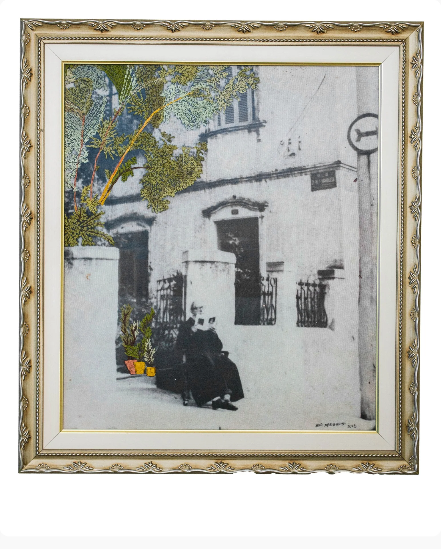 Pintura e Bordado — Quadro / Físico — acervo do IHGGS